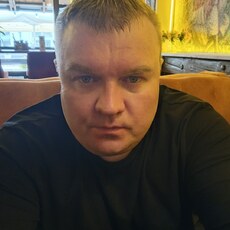 Фотография мужчины Валерий, 35 лет из г. Саратов