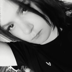 Фотография девушки Ксения, 22 года из г. Нижнеудинск