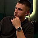 Макс, 24 года