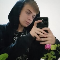 Фотография мужчины Максим, 18 лет из г. Талдыкорган