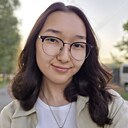 Аяулым, 20 лет