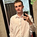 Денис, 22 года