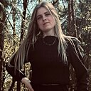 Julia, 23 года