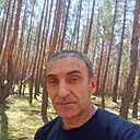 Гор, 48 лет