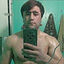 Умеджон, 20 лет