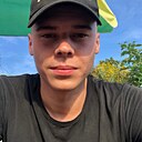 Виктор, 22 года