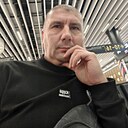 Artur, 44 года