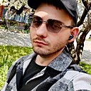 Максим, 24 года