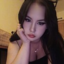 Стефани, 21 год