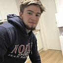 Максим, 24 года