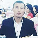 Женис, 33 года