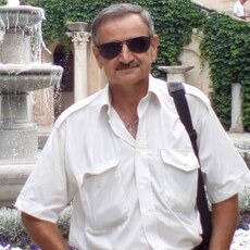 Юрий, 64 из г. Санкт-Петербург.