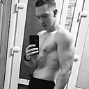 Арсений, 18 лет