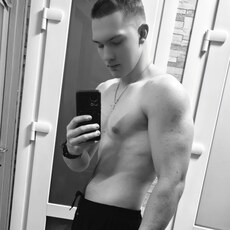 Фотография мужчины Арсений, 18 лет из г. Минск