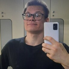 Фотография мужчины Максим, 21 год из г. Томск