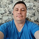 Yan, 42 года