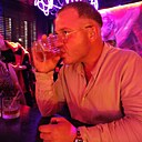 Антон, 33 года