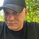 Роман, 33 года