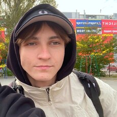 Фотография мужчины Илья, 19 лет из г. Таганрог