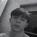 Максим, 23 года