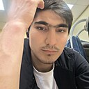 Aziz, 21 год