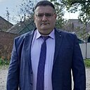 Лев, 32 года