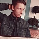 Денис, 24 года