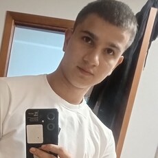 Фотография мужчины Серёжа, 22 года из г. Старый Оскол