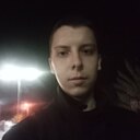 Олег, 21 год