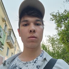 Фотография мужчины Данис, 20 лет из г. Каменск-Уральский