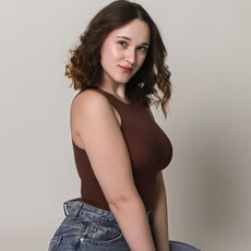 Оксана, 21 из г. Уссурийск.