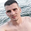 Miloš, 33 года