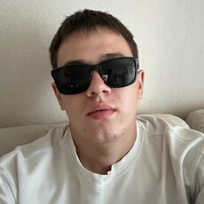 Фотография мужчины Максим, 21 год из г. Орск