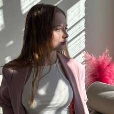 Фотография девушки Полина, 20 лет из г. Санкт-Петербург