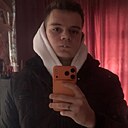 Максим, 24 года