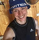 Према Бхакта, 33 года