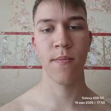 Фотография мужчины Влад, 19 лет из г. Симферополь