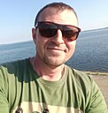 Роман, 47 лет