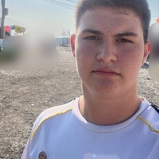 Фотография мужчины Адлан, 18 лет из г. Грозный