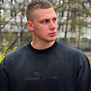 Out, 34 года