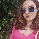 Ona, 32 года