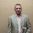 Володя, 44 года