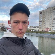 Фотография мужчины Артём, 22 года из г. Клинцы