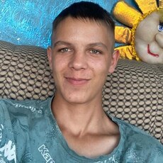 Фотография мужчины Данил, 18 лет из г. Горно-Алтайск