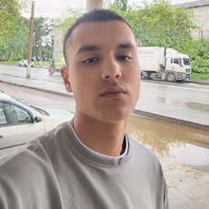 Фотография мужчины Илья, 19 лет из г. Киров