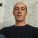 Левон, 44 года