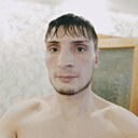 Денис, 33 года