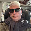 Max, 43 года