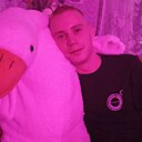 Денис, 22 года