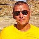 Юрий, 44 года